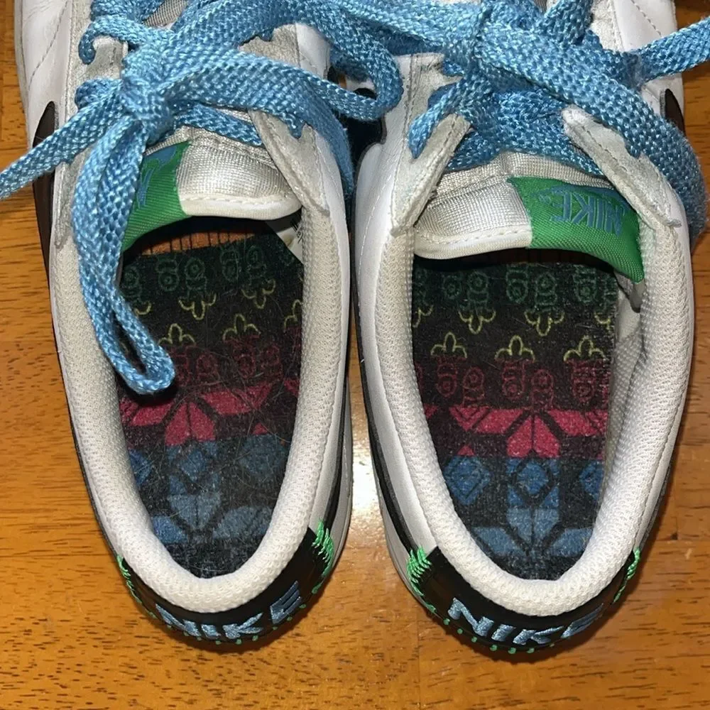 Nike cool shoes
